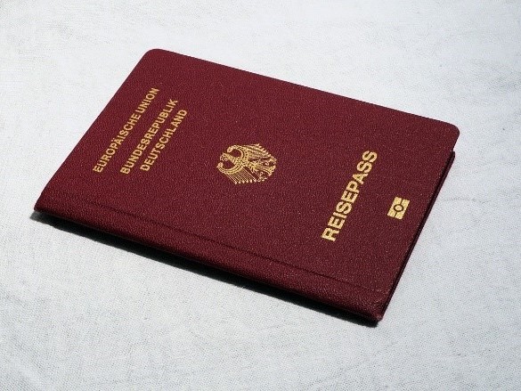 Das Foto zeigt einen Reisepass